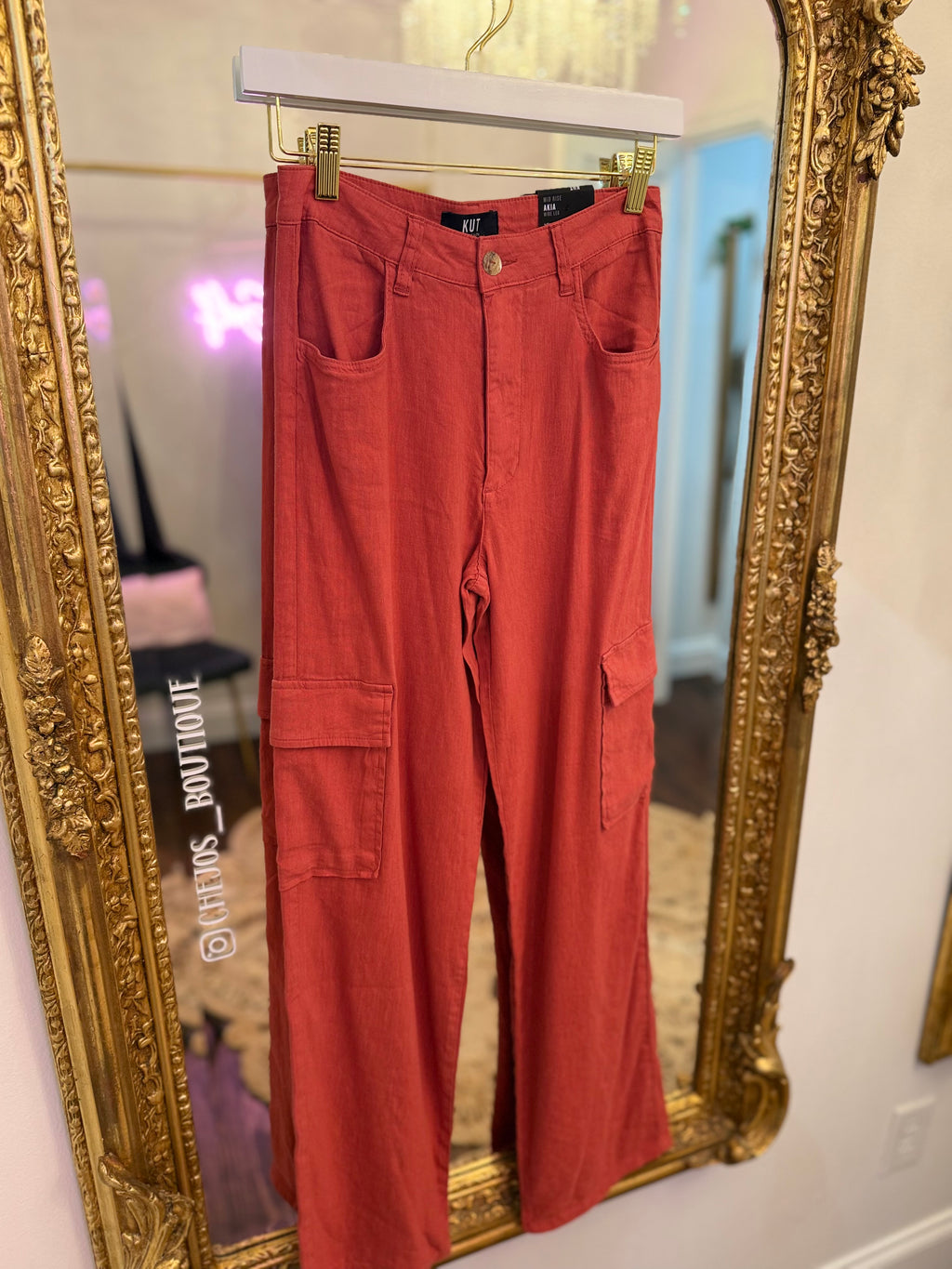 Akia Mid Rise Wide Leg Cargo Pants | PLUS SIZE AVAILABLE | Kut from the Kloth