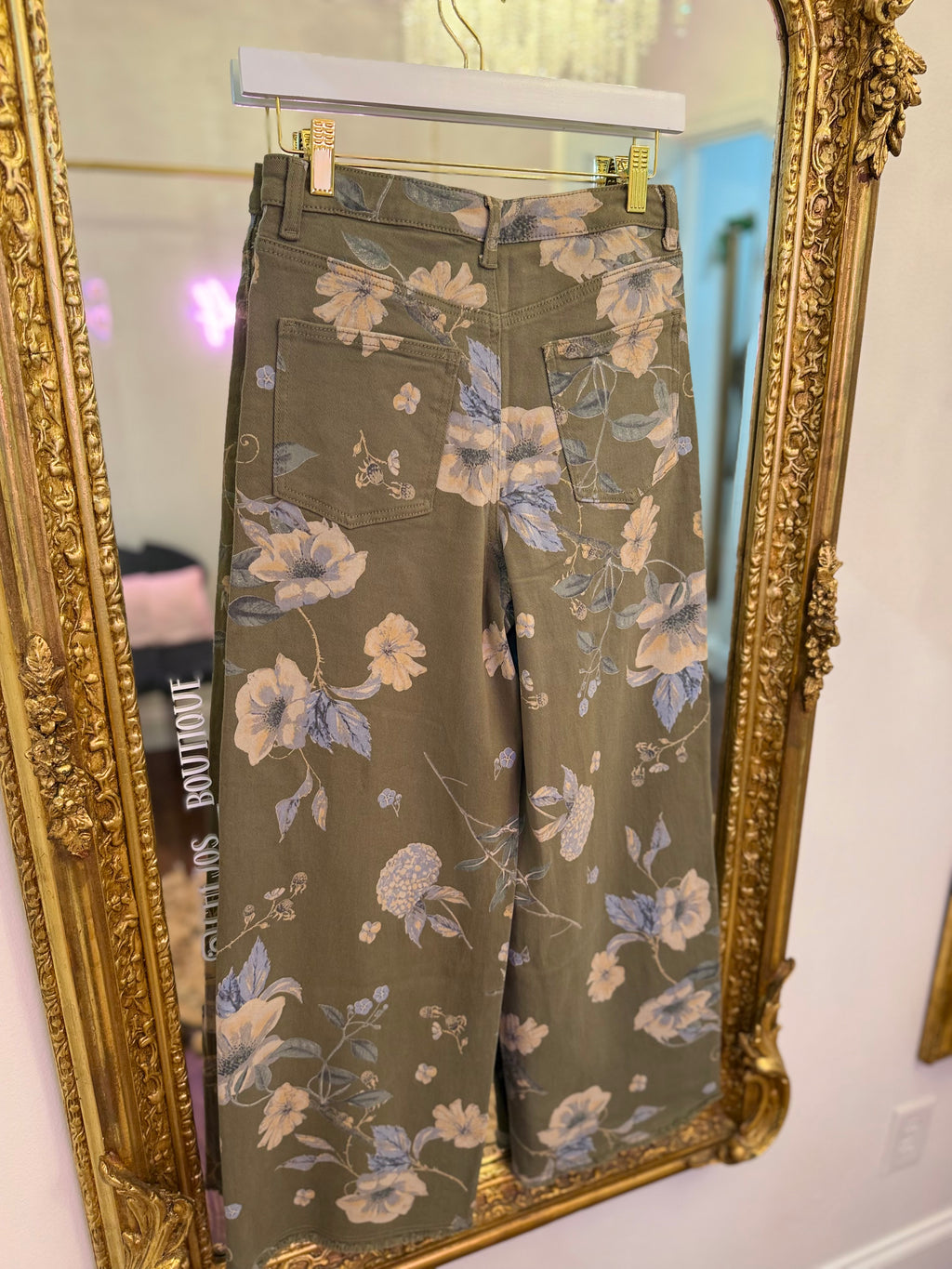 Lindee Floral Soft Stretch Twill Pants | PLUS SIZE AVAILABLE