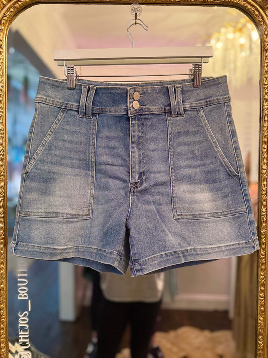 PLUS SIZE | Posie High Rise Front Pocket Denim Shorts | Risen Jeans