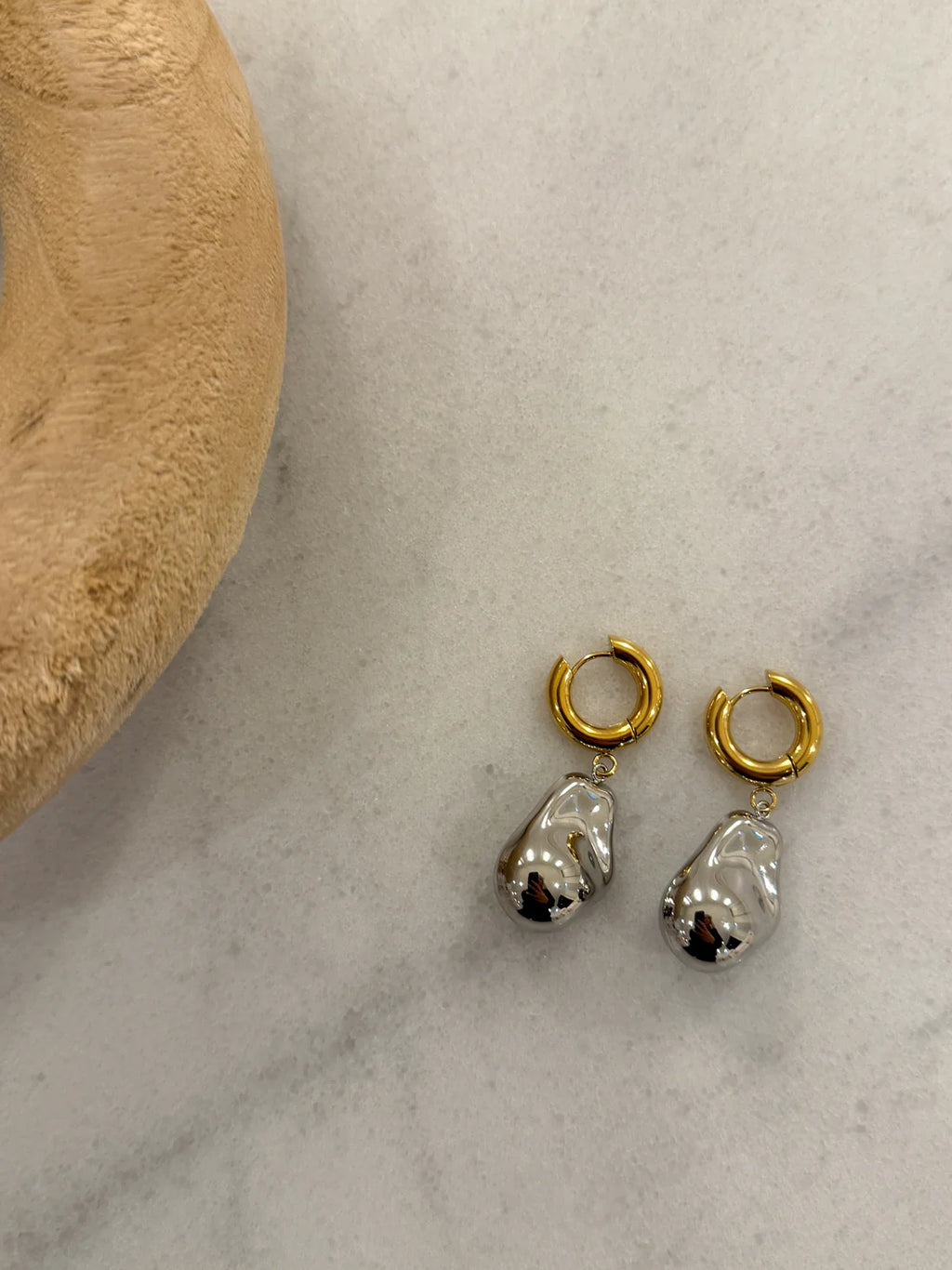 Two Toned Sadie Earrings | Water Resistant - Chansutt Pearls