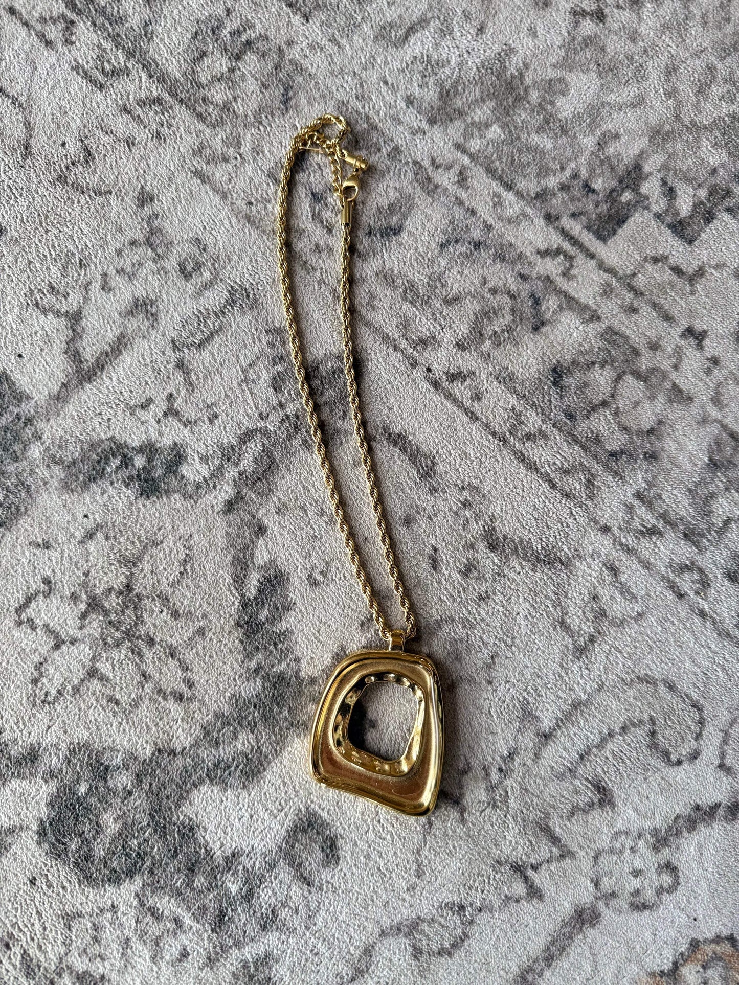 Chunky O Statement Necklace | Waterproof