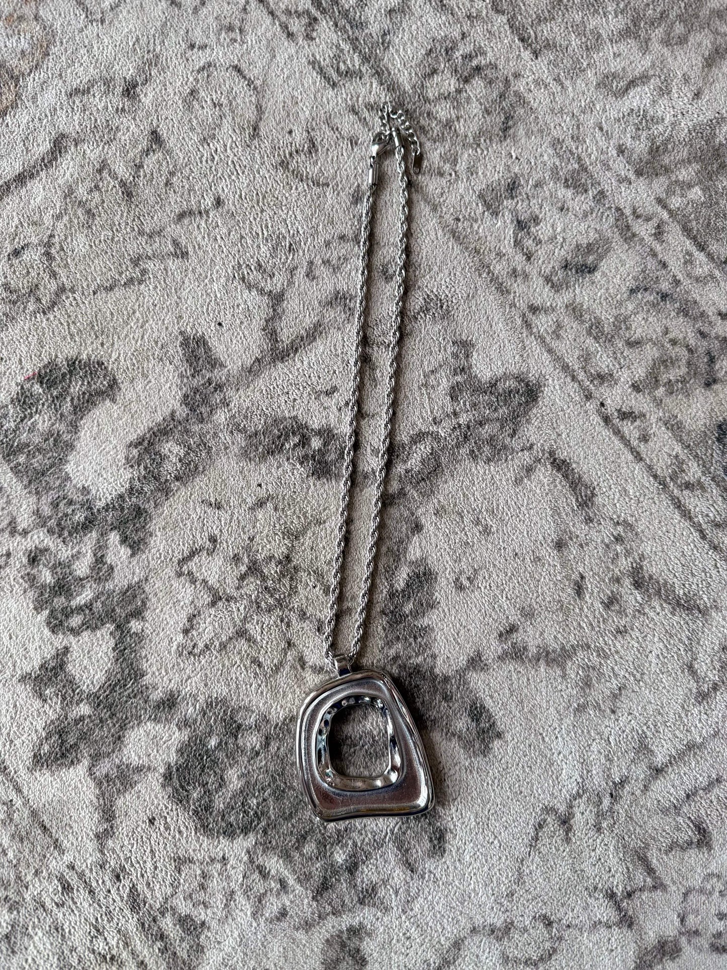 Chunky O Statement Necklace | Waterproof