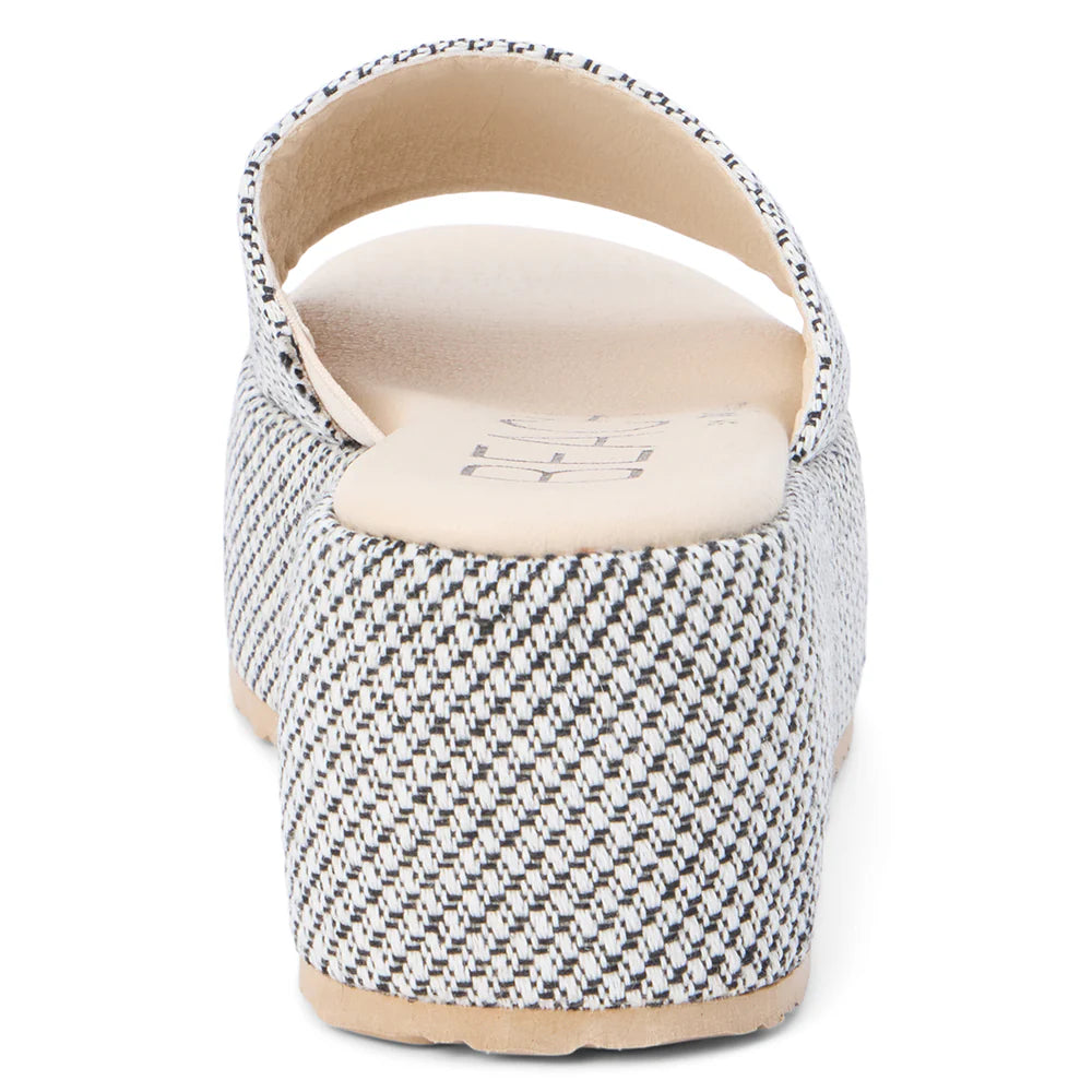 Pismo Platform Sandal | Beach by Matisse