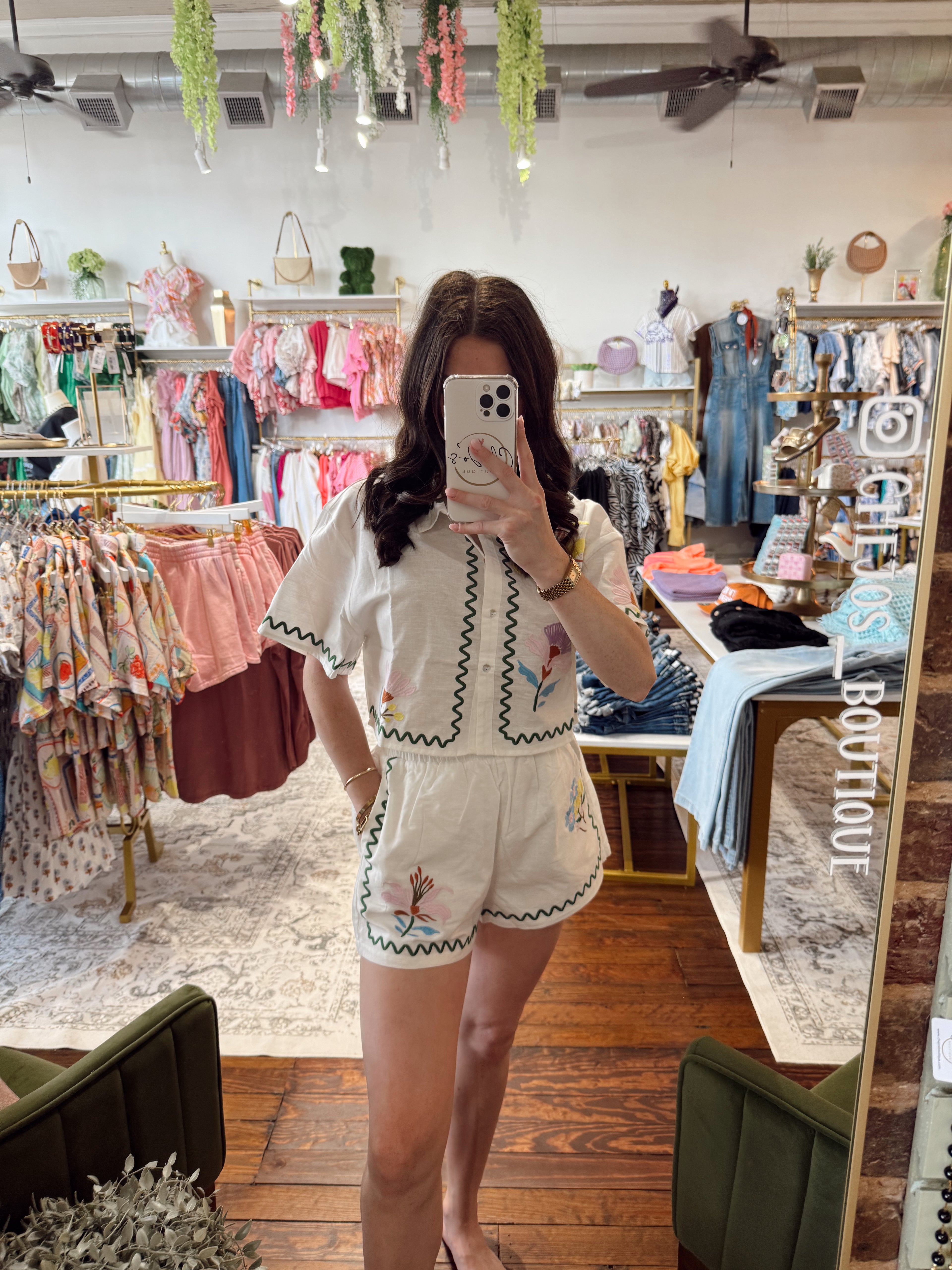 Tinsley Embroidered Floral Set