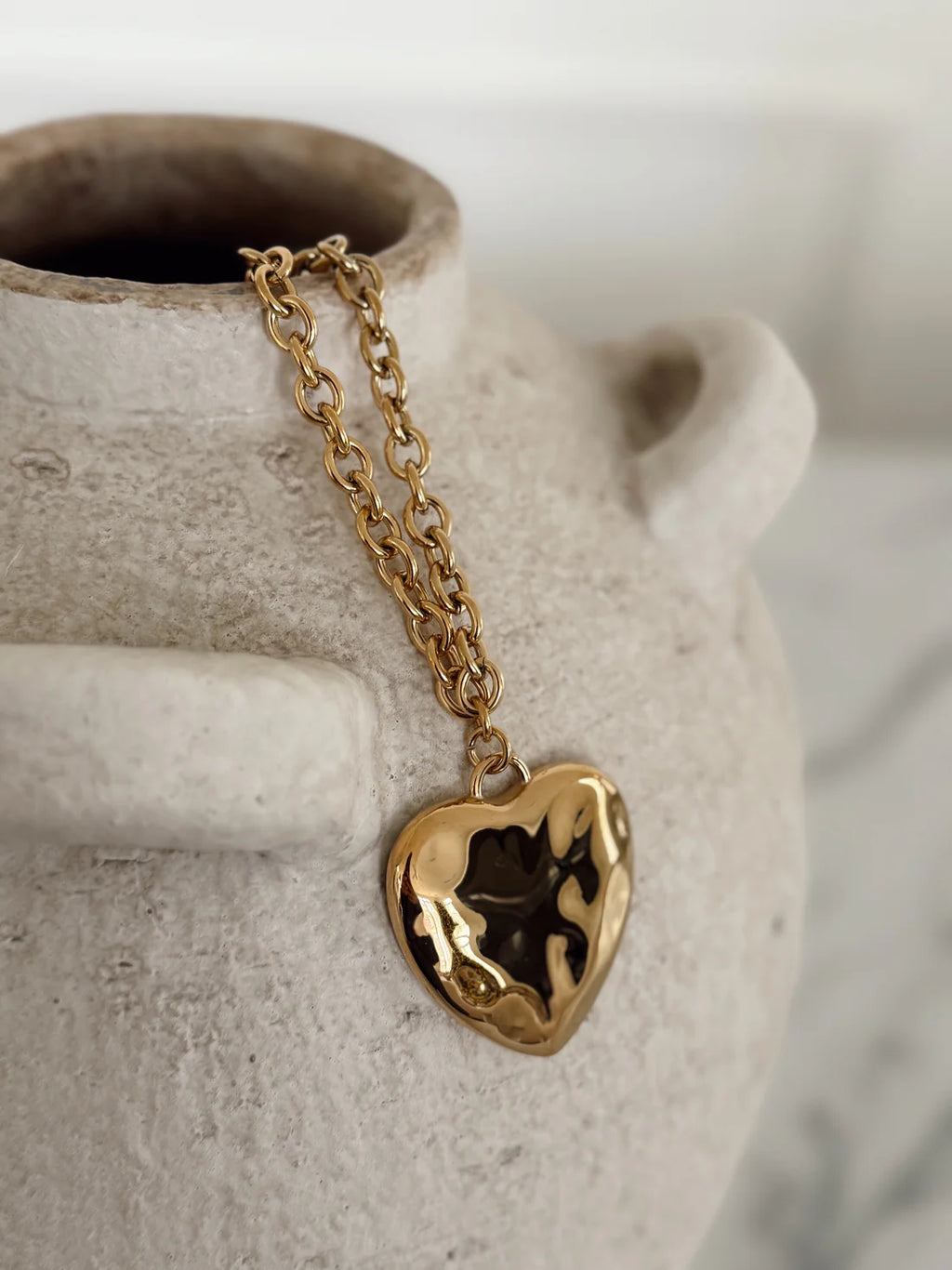 Lola Chunky Heart Necklace | Water Resistant - Chansutt Pearls