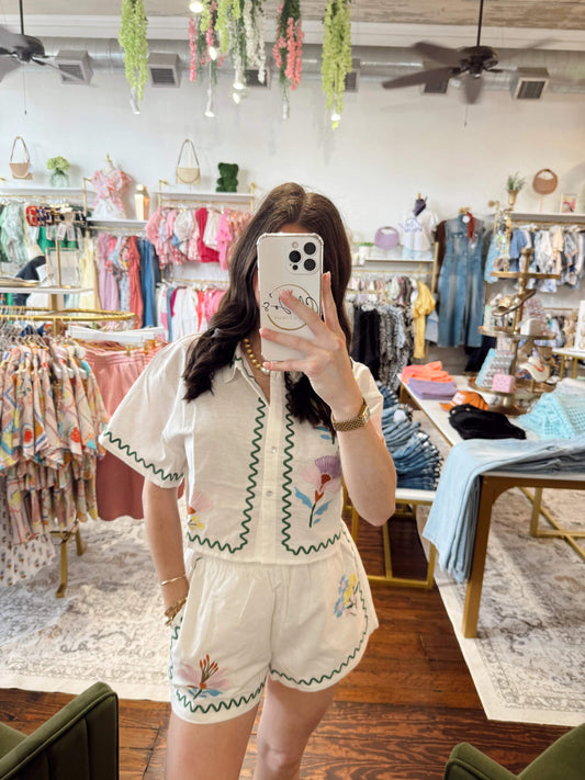 Tinsley Embroidered Floral Set
