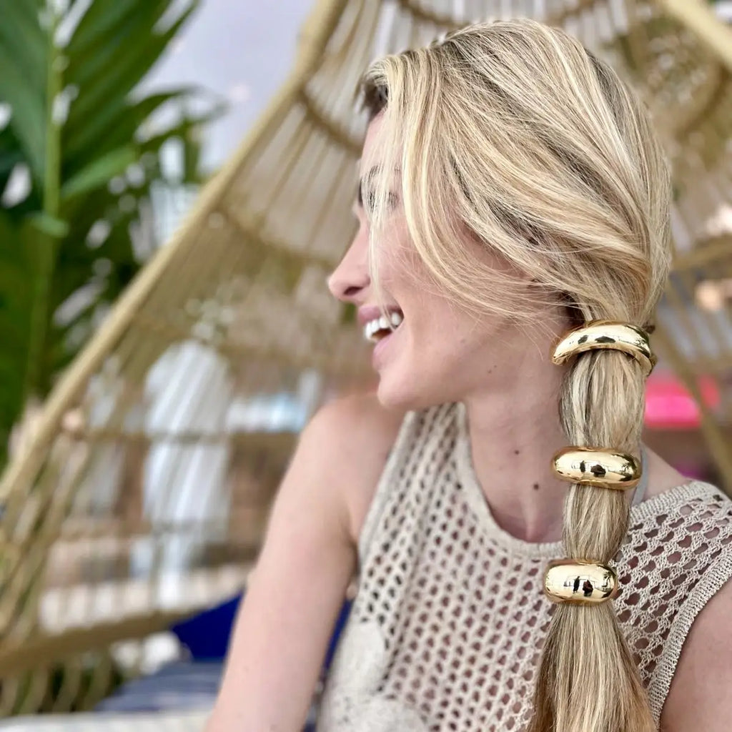 Nova Moon Pony Holder