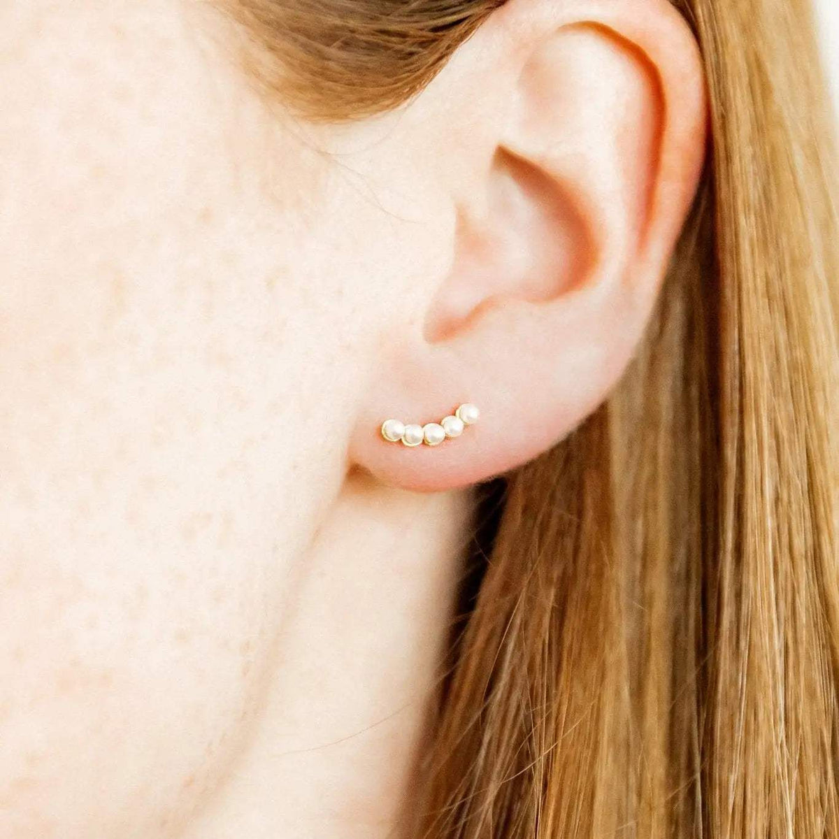 Abigail Pearl Screwback Stud Earrings